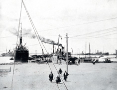 大正初期の名古屋港（出典：愛知県写真帖）